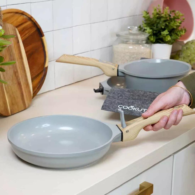 Trio Poêles + Casserole Cookut – Gris Perle | Poignées amovibles, sans PFAS, four & induction 