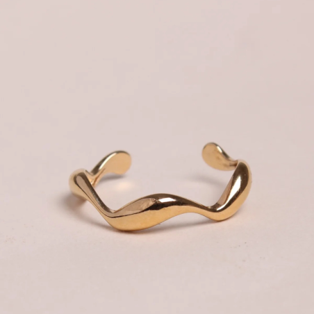 Bijoux dorés Waekura – Boucles, bagues, bracelets & charms intemporels