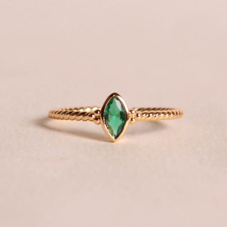 Bijoux dorés Waekura – Boucles, bagues, bracelets & charms intemporels