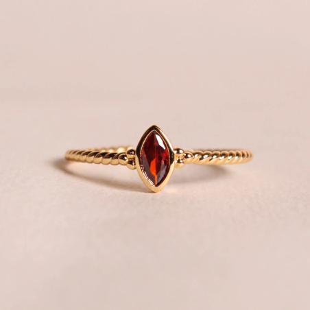 Bijoux dorés Waekura – Boucles, bagues, bracelets & charms intemporels