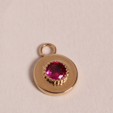 Bijoux dorés Waekura – Boucles, bagues, bracelets & charms intemporels