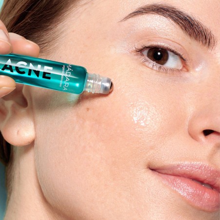 Madara Acne Spot Roll-On 8ml – Soin ciblé anti-boutons efficace