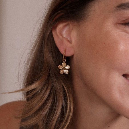 Bijoux dorés Waekura – Boucles, bagues, bracelets & charms intemporels