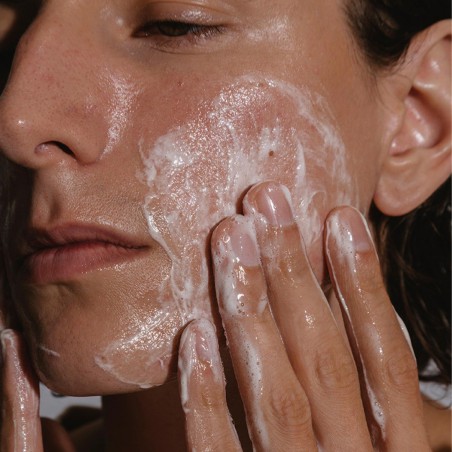 Madara Acne Sebum Control Clear Skin Wash 140ml - Anti-imperfections