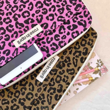 Housse Octave Rose in April 13–14″ – Protection OEKO‑TEX & élégance