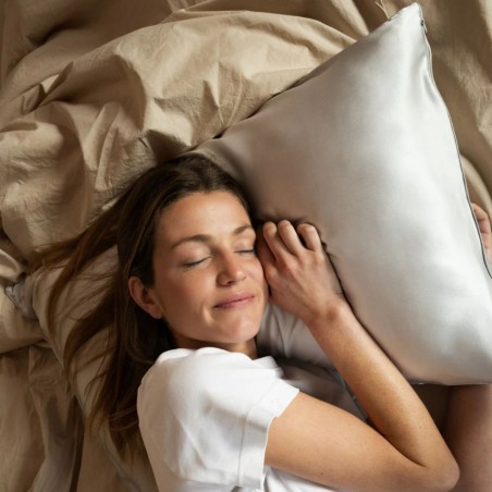 Taie d’oreiller soie – Emily’s Pillow | Confort & beauté nuit