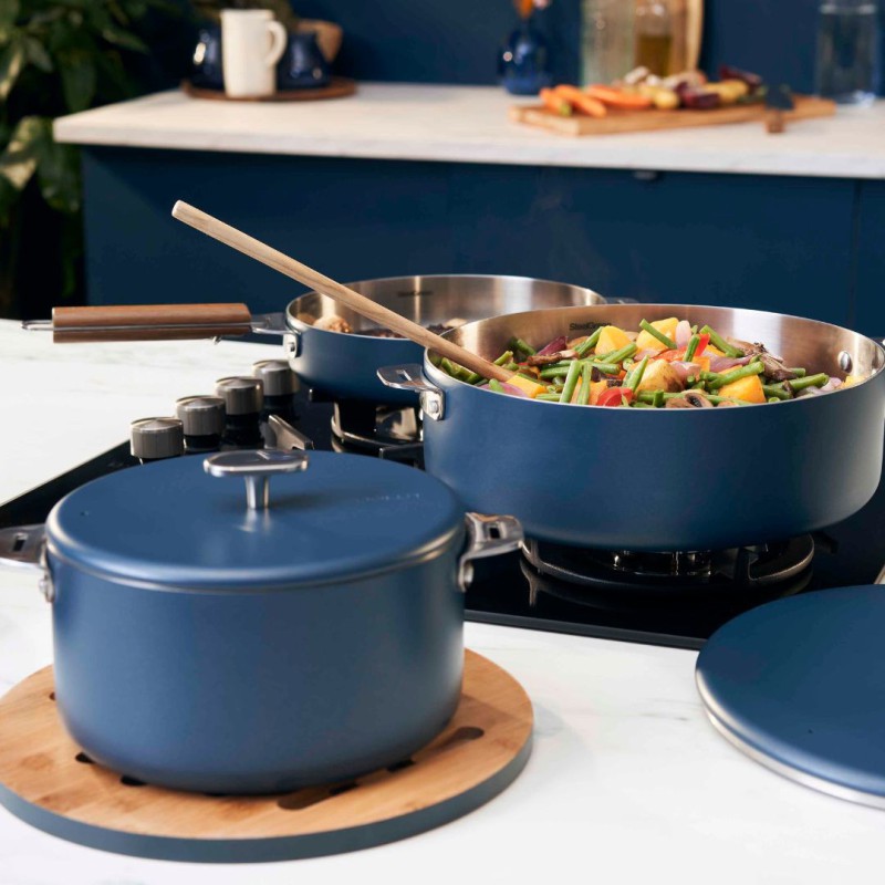La Merveilleuse Cookut – Casserole inox sans nickel 20 cm – Bleu myrtille | 3L, tous feux + four 