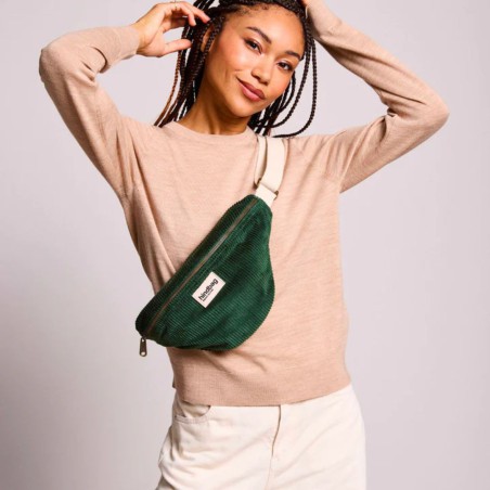 Sac banane Andrea velours côtelé beige vert sapin – Hindbag, forme demi-lune pratique et élégante