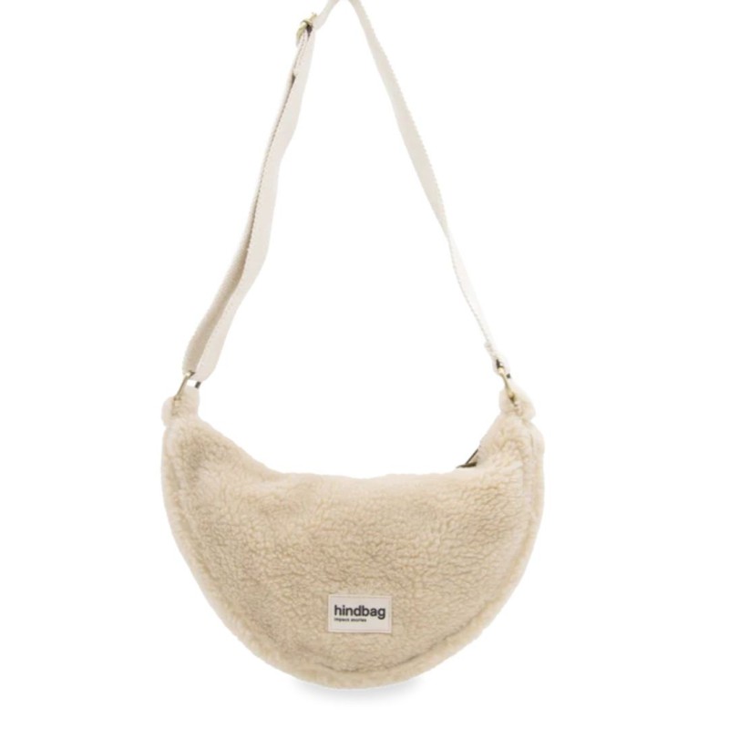 Sac banane Andrea teddy beige – Hindbag, forme demi-lune pratique et élégante