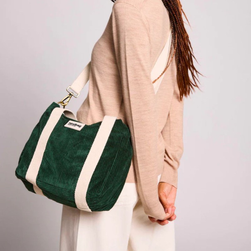 Sac à main Louise en velours sapin – Hindbag, velours bio & design élégant