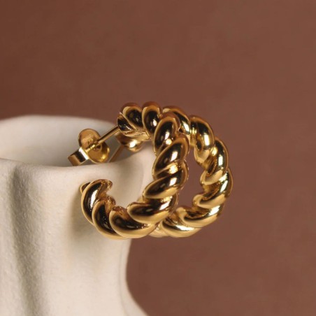 Bijoux dorés Waekura – Boucles, bagues, bracelets & charms intemporels