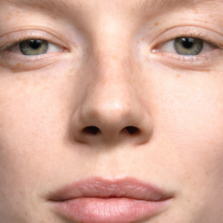 H2O Hyaluron Tinted Serum MÁDARA – Soin & teint unifié vegan