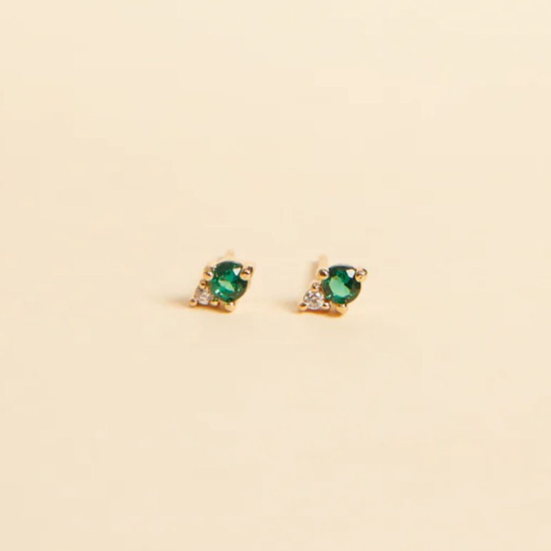 Bijoux dorés Waekura – Boucles, bagues, bracelets & charms intemporels