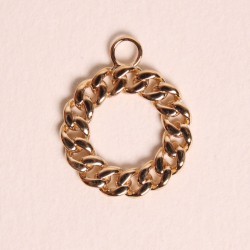 Bijoux dorés Waekura – Boucles, bagues, bracelets & charms intemporels