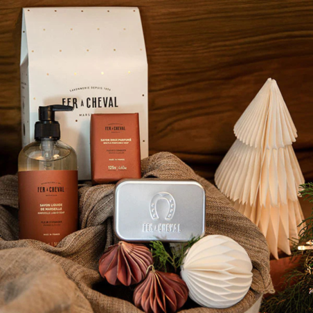 Coffret Noël - Savon liquide & solide fleur d'oranger, boîte à savon en alu - Fer à cheval