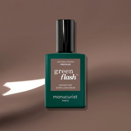 Vernis semi-permanent Green Flash Manucurist – Brillance & formule clean