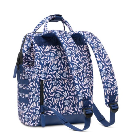 Sac à dos Adventurer Medium Sameiro Sanctuary Cabaïa – sac pratique, déperlant et modulable | Lucie in the R