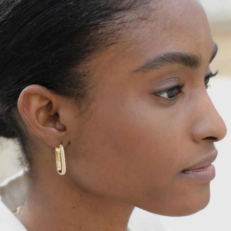 Bijoux dorés Waekura – Boucles, bagues, bracelets & charms intemporels