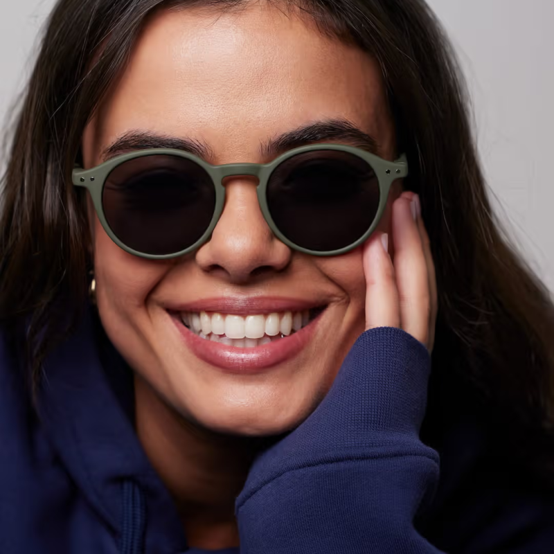 Lunettes de soleil D – IZIPIZI | Forme ronde élégante, protection UV & couleurs