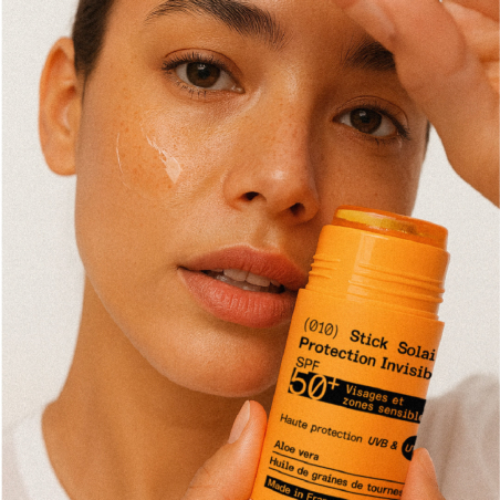 Stick solaire SPF50 – Protection solaire visage nomade | Aloe Paris