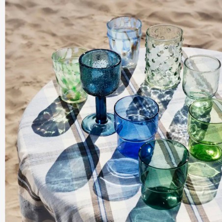 Verre à boire coloré Madam Stoltz table déco | Lucie in the R