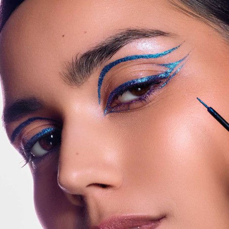 Eyeliner pailleté bleu électrique Si Si La Paillette | Lucie in the R