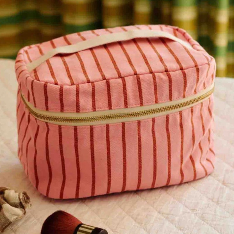 Vanity Oona Rose in April trousse de toilette | Lucie in the R