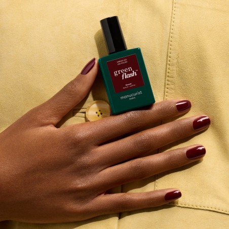 Vernis semi-permanent Playback Nebula Green Flash Manucurist | Lucie in the R