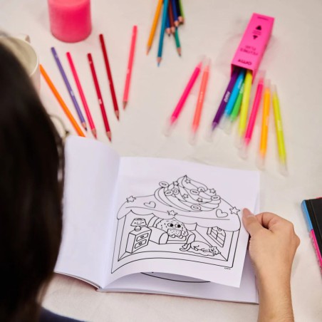 Livre à colorier Cozy Art – OMY | moments cocooning & créatif