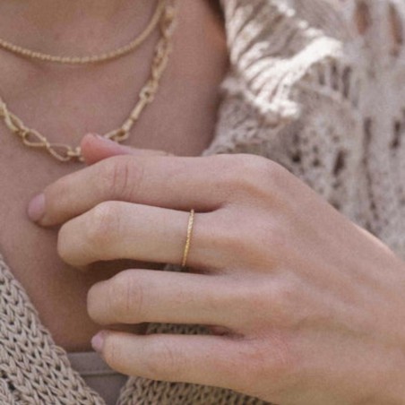Bijoux dorés Waekura – Boucles, bagues, bracelets & charms intemporels