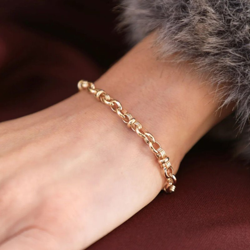 Bijoux dorés Waekura – Boucles, bagues, bracelets & charms intemporels